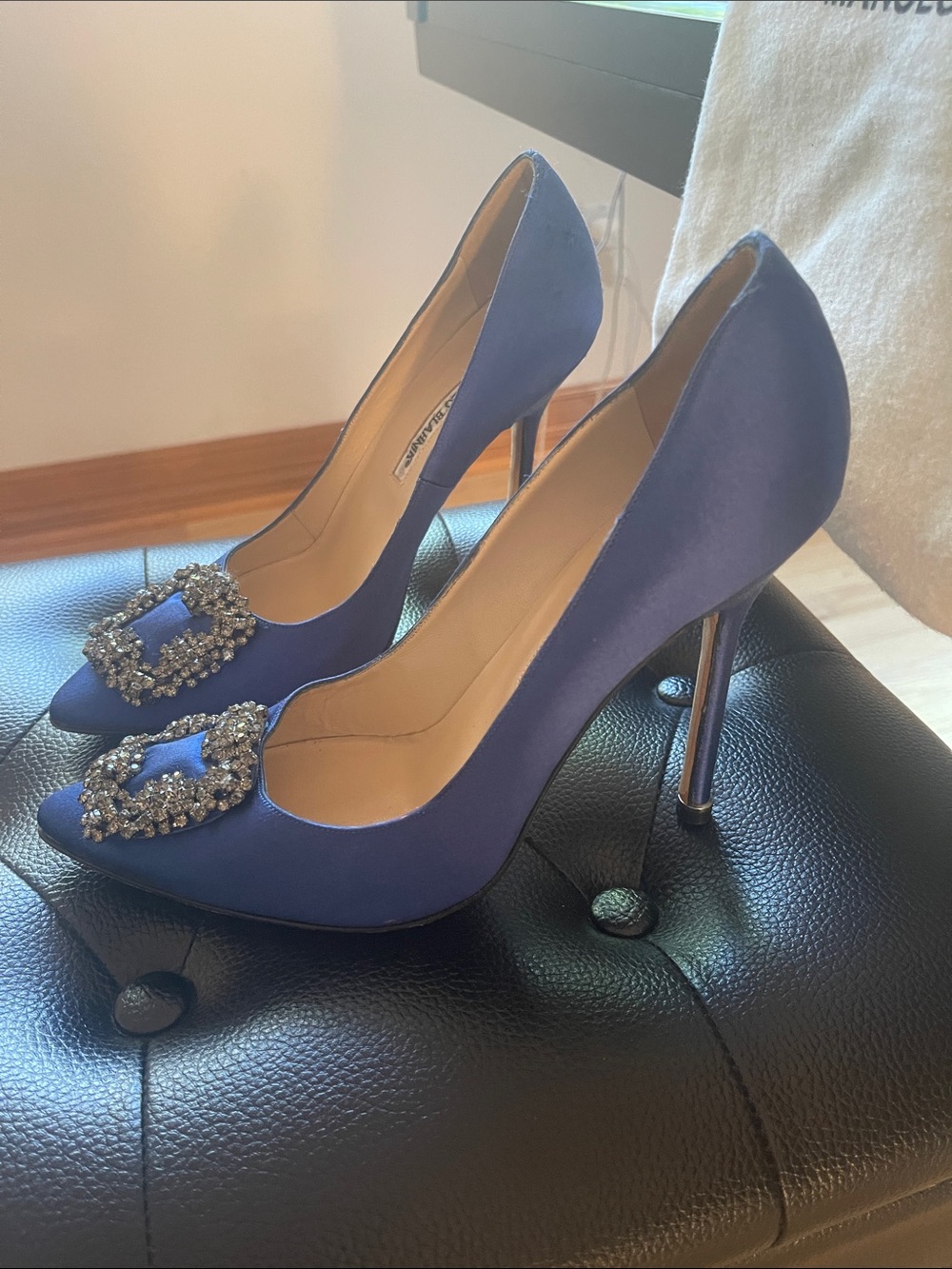 Manolo Blahnik Royal Blue Satin Pointed Toe Pumps with Crystal Buckle - Picture 2 of 11